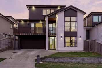 36  Drumnaconagher Road, Flat Bush