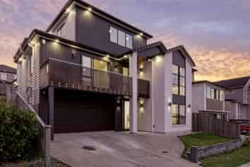 36  Drumnaconagher Road, Flat Bush