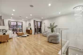 36  Drumnaconagher Road, Flat Bush