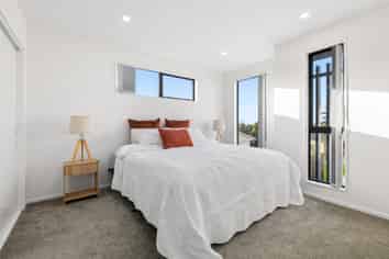 84A Kirkbride Road, Mangere