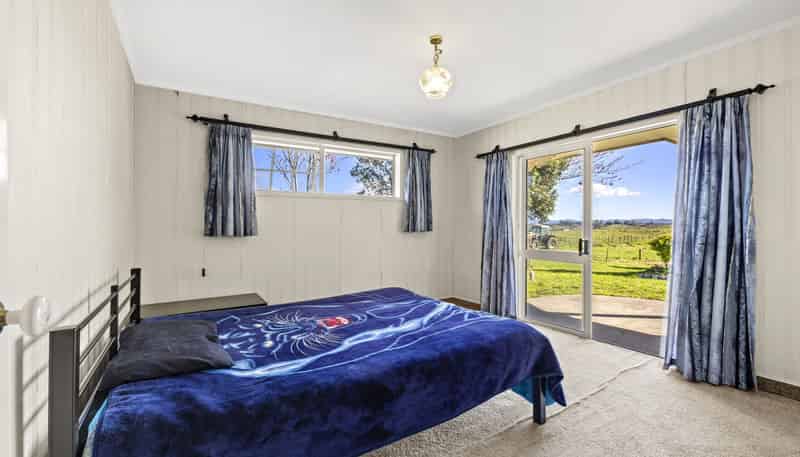 102 Gillard Road, Ngahinapouri
