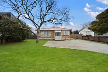 50 & 50A Hukanui Road, Chartwell