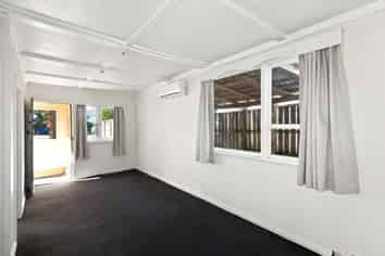 58 Coronation Road, Mangere Bridge