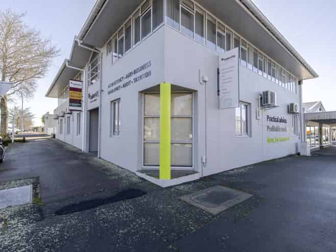 Secure Investment building in Stratford