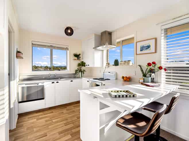 27C Linton Crescent, Matua