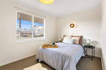 27C Linton Crescent, Matua