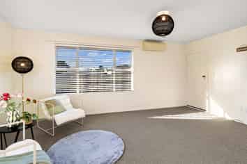 27C Linton Crescent, Matua
