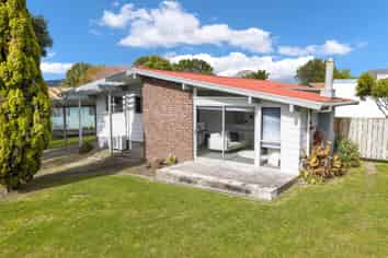 41 Paramount Parade, Tikipunga