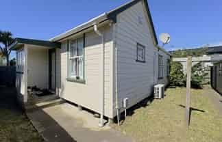 3/102 Barbour Street, Waltham