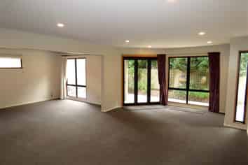 26 Oakford Close, Riccarton
