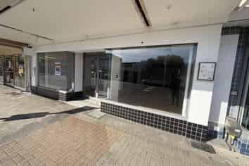 Premium Browns Bay positioning