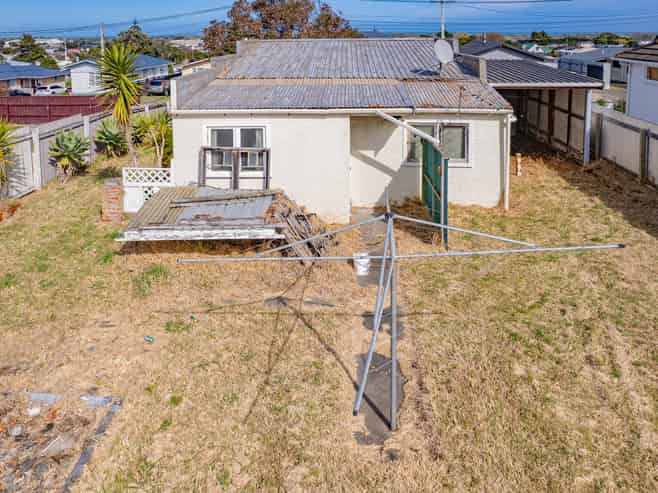 27 Ruapehu Street, Castlecliff