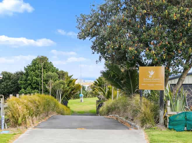 564A Pukehina Parade, Pukehina