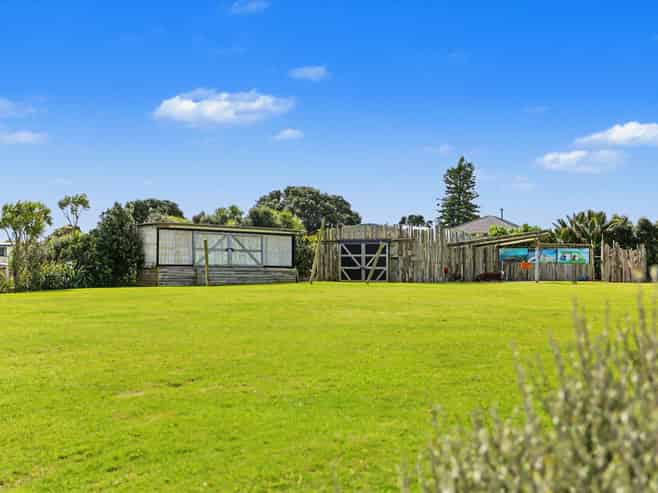 564A Pukehina Parade, Pukehina