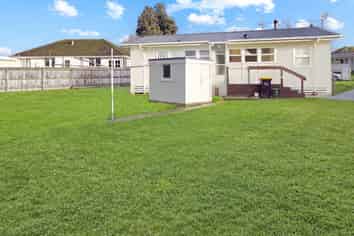 42 Seddon Street, Feilding