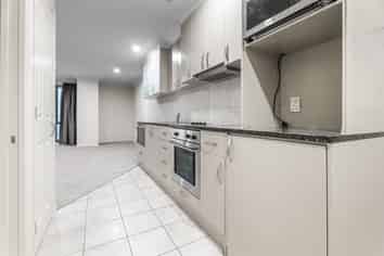 1A/118 Gladstone Road, Parnell