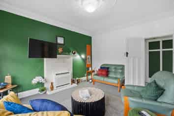 125 Caversham Valley Road, Calton Hill