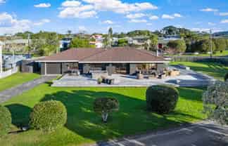 2 Dunbar Road, Point Wells
