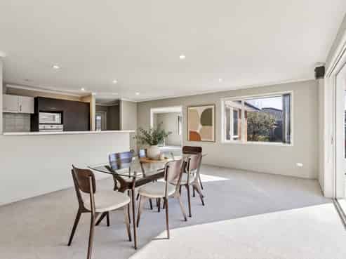 6 Ruth Taylor Avenue, Stoke