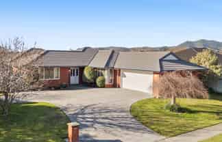 6 Ruth Taylor Avenue, Stoke