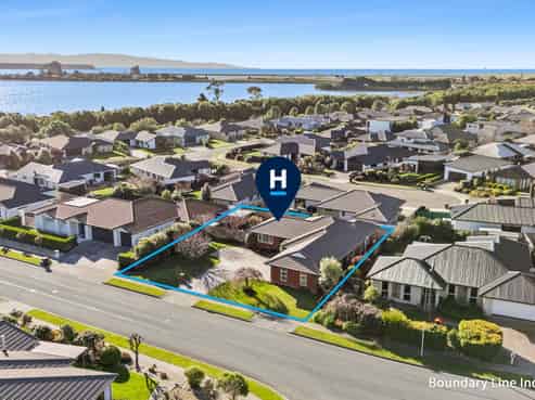 6 Ruth Taylor Avenue, Stoke