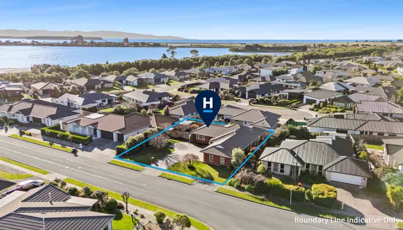 6 Ruth Taylor Avenue, Stoke