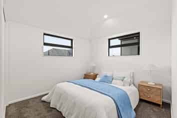 35E Wrights Road, Addington