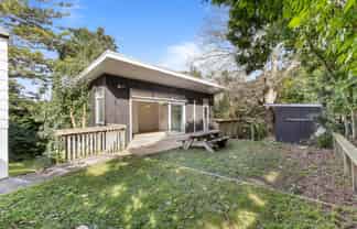 2/49B Lancaster Road, Beach Haven