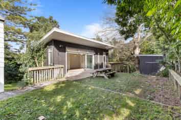 2/49C Lancaster Road, Beach Haven