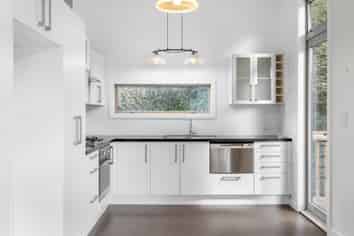 2/49C Lancaster Road, Beach Haven