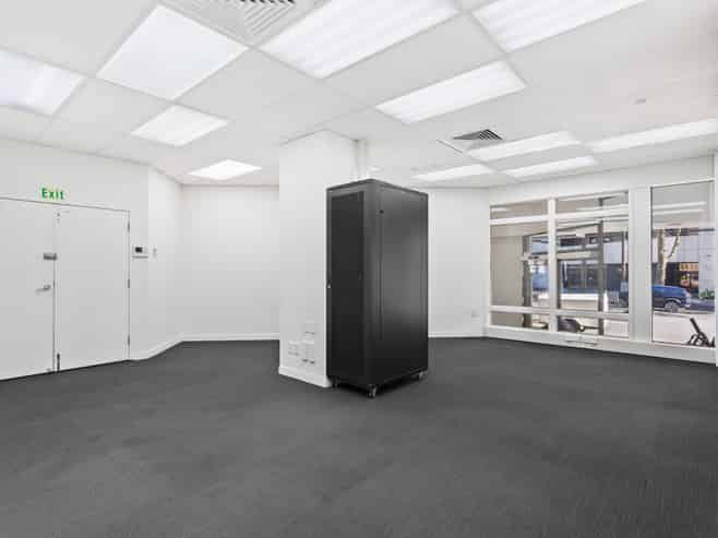 CBD Gem - Office Unit + 4 Rare Car Parks