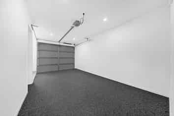 43 Flat Bush School Road, Flat Bush