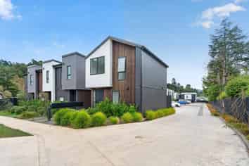 4/28 Raukawa Street, Stokes Valley