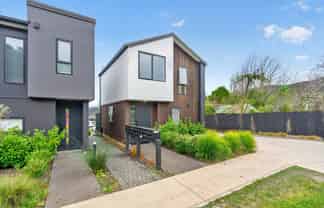 4/28 Raukawa Street, Stokes Valley