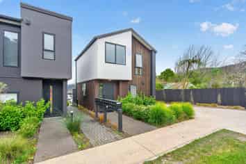 4/28 Raukawa Street, Stokes Valley
