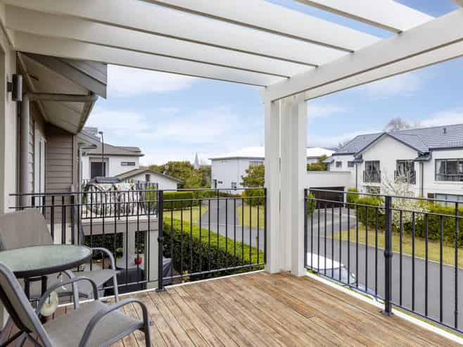31 Chateau Crescent, Rangatira Park
