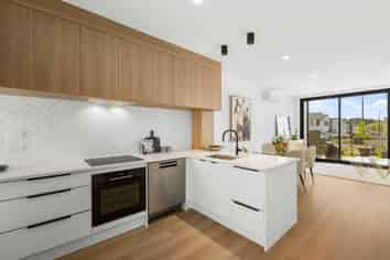 110 Whakatupu Road, Flat Bush