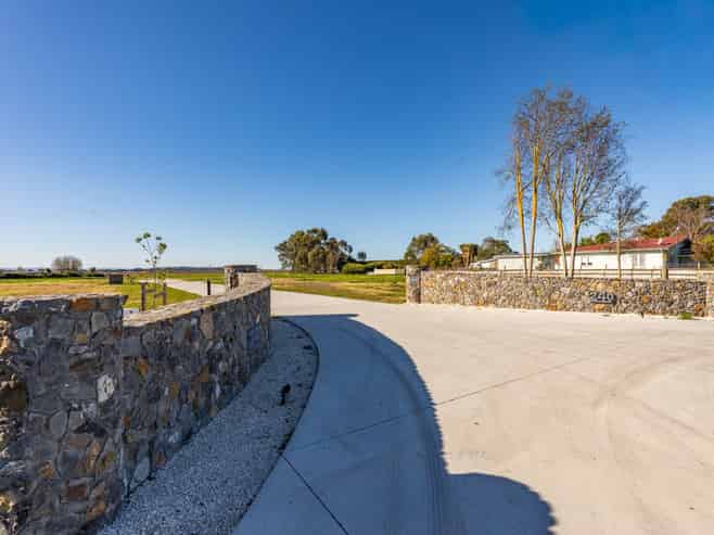 240 Meeanee Road, Meeanee