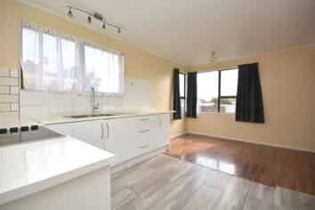 1/1 Rebecca Rise, Weymouth