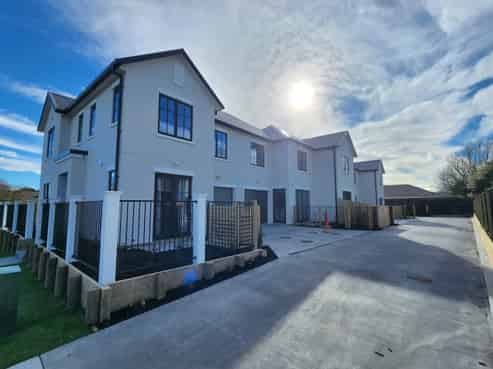 3-5/39 Harrowfield, Rototuna
