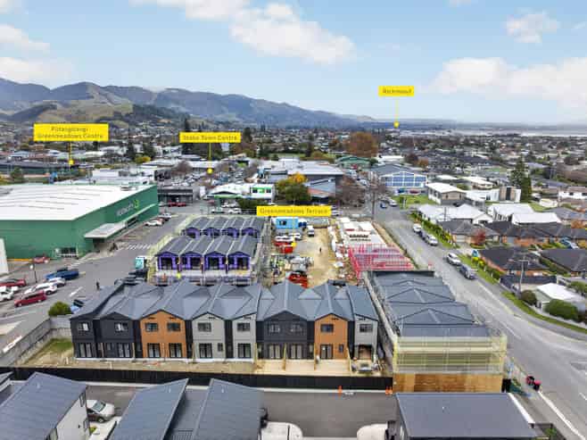 33/81 Neale Avenue, Stoke