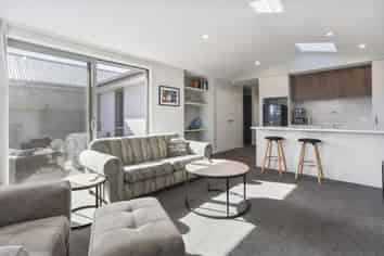 318/30 Bob Robertson Drive, Woodend