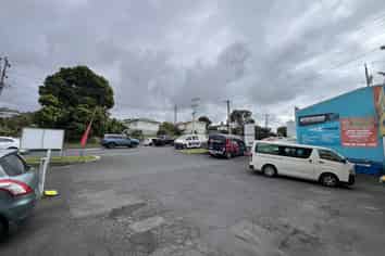 254sqm Warehouse and showroom