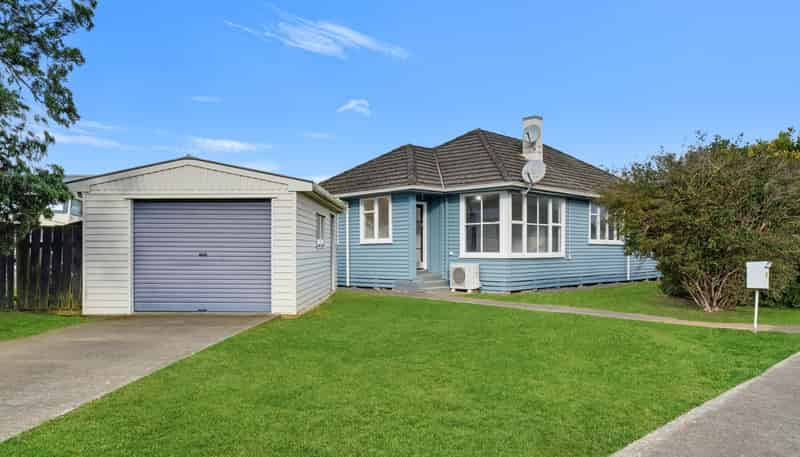 12 Holland Crescent, Bulls