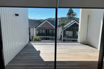 84 Rangihina Road, Hobsonville