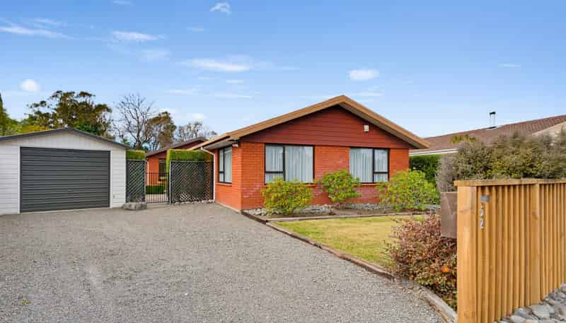 52 Valecrest Avenue, Parklands
