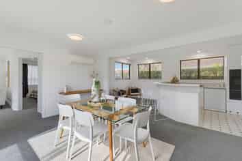 52 Valecrest Avenue, Parklands