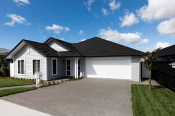 90 Colonial Drive, Millwater