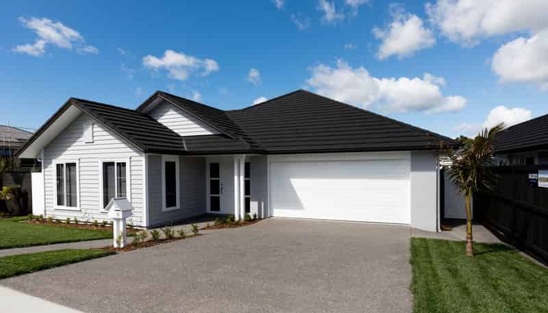 90 Colonial Drive, Millwater