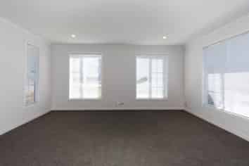 90 Colonial Drive, Millwater